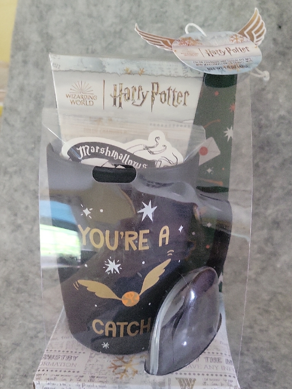 Warner Bros. Harry Potter Black and Gold  Travel Mug With Lid NEW 16 Oz.